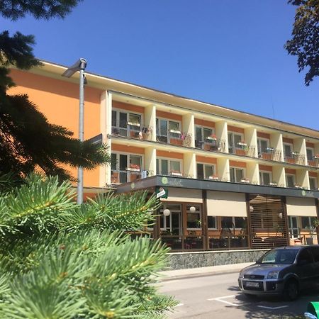 Hotel Rezident Turčianske Teplice Exterior foto